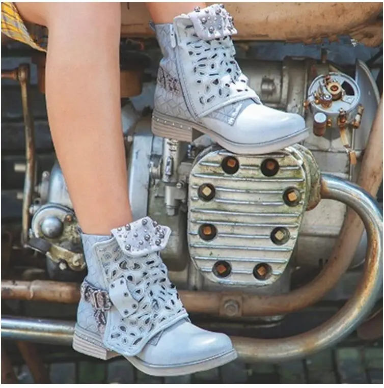 

Women's boots 2018 fall-winter with zippers with rivets and a buckle on lace-up ankle boots cowboy-style ankle boots women shoes