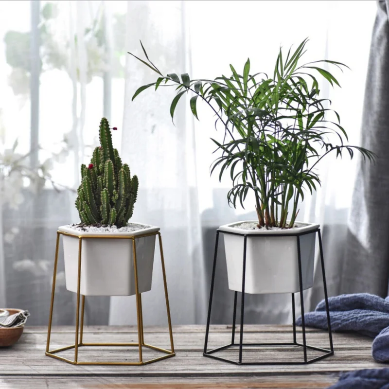 Minimalist Geometry Nordic Gold Iron White Small Ceramic