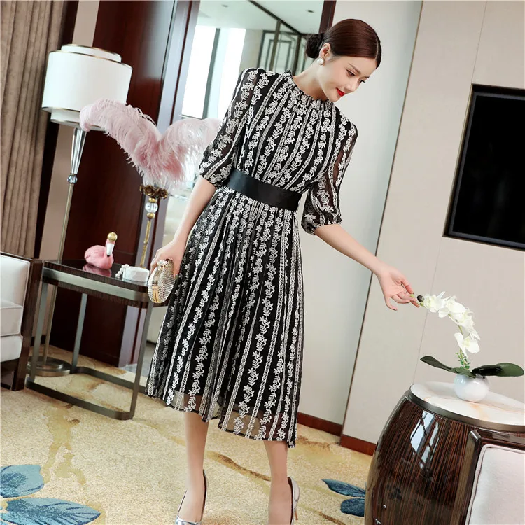 Top Quality New Autumn Fashion Party Vintage Dresses Women Allover Exquisite Embroidery Large Swing Blue Black Dress XXL