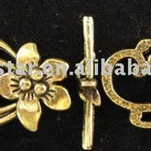 30 комплектов Золото под старину с цветочным узором и металлическими элементами шарнирно-Рычажная застежка A677G