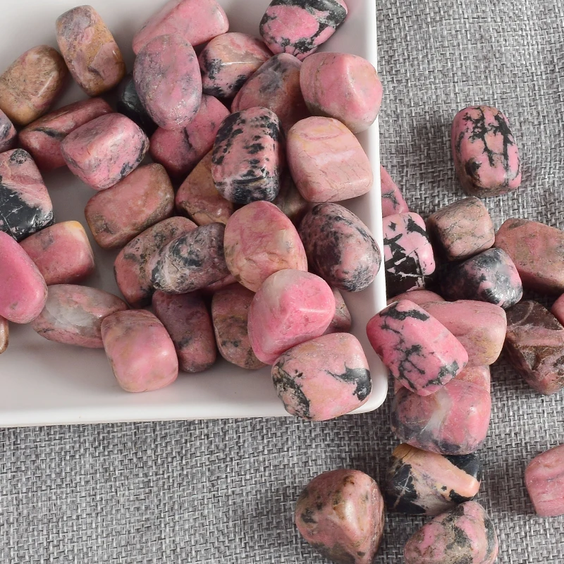 

100g Bulk Rhodonite fengshui Minerals Crystal and Tumbled Stone Beads for Chakra Healing Crystals Home Garden Decoration