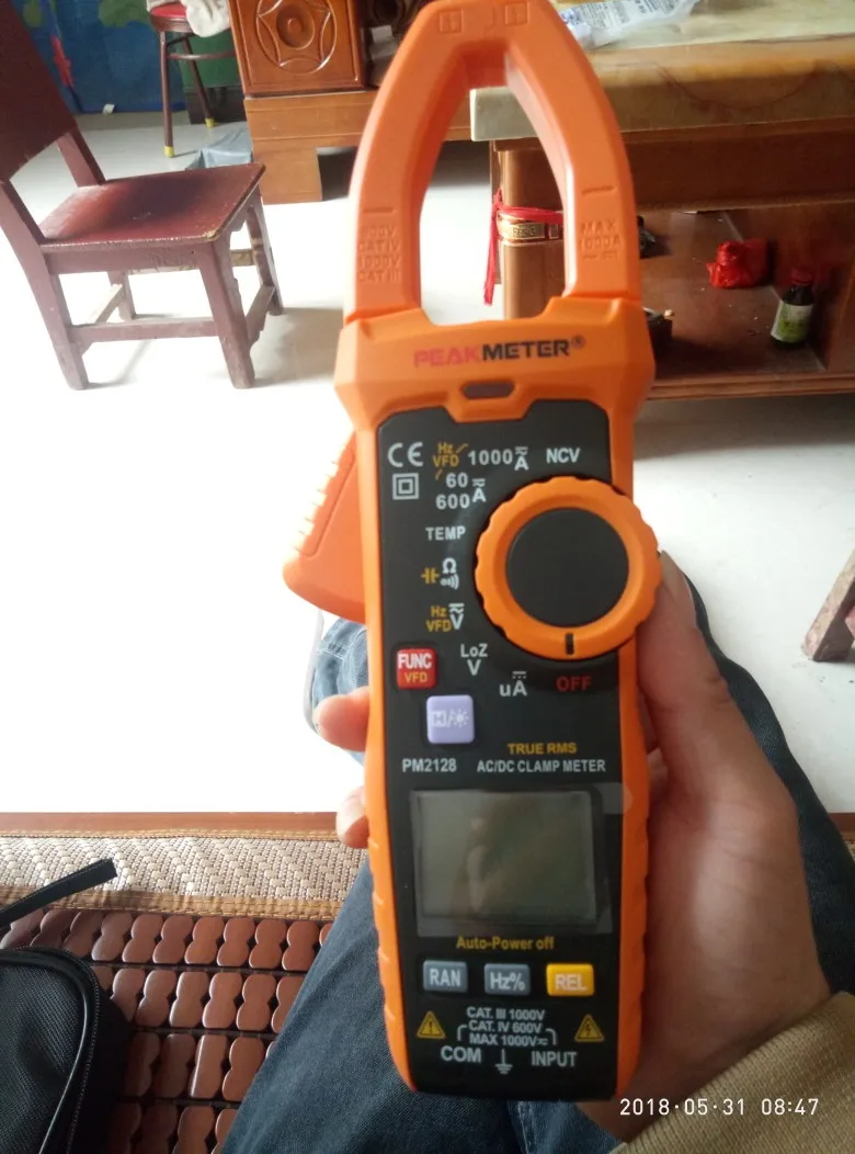 PEAKMETER PM2128 AC/ DC Voltage Current Clamp Meter Handheld Digital Tool Resistance Capacitance