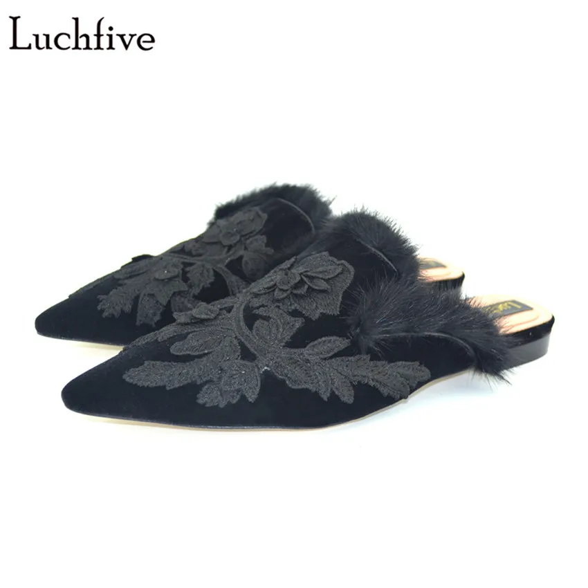 

Spring summer retro chic Women Slippers Cloth Embroider Shoes flat Heels Shoes Women Pointed Toe Slip On lazy fur slippers mules