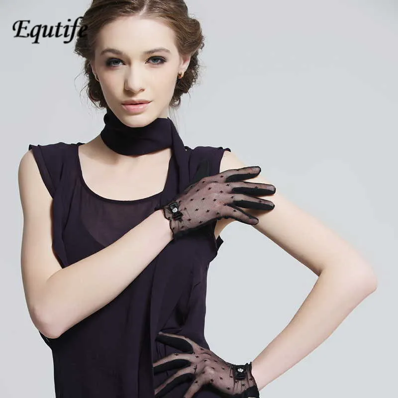 2017 New Women Lace Cotton Gloves UV Sunscreen Anti skid Plastic Short