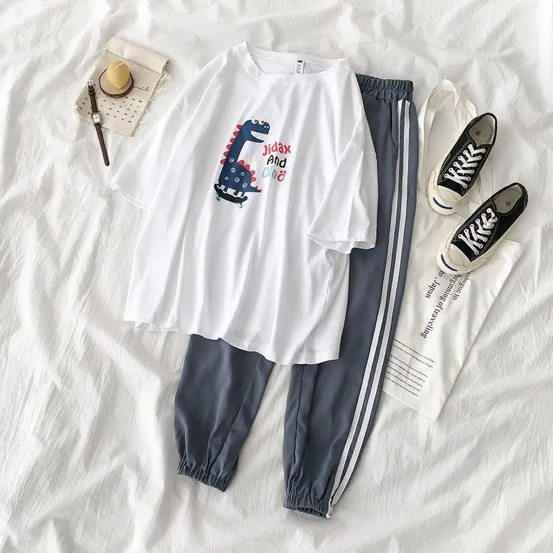 

Women suits] 2019 Women's summer carton T shirt + Fashon sports pants