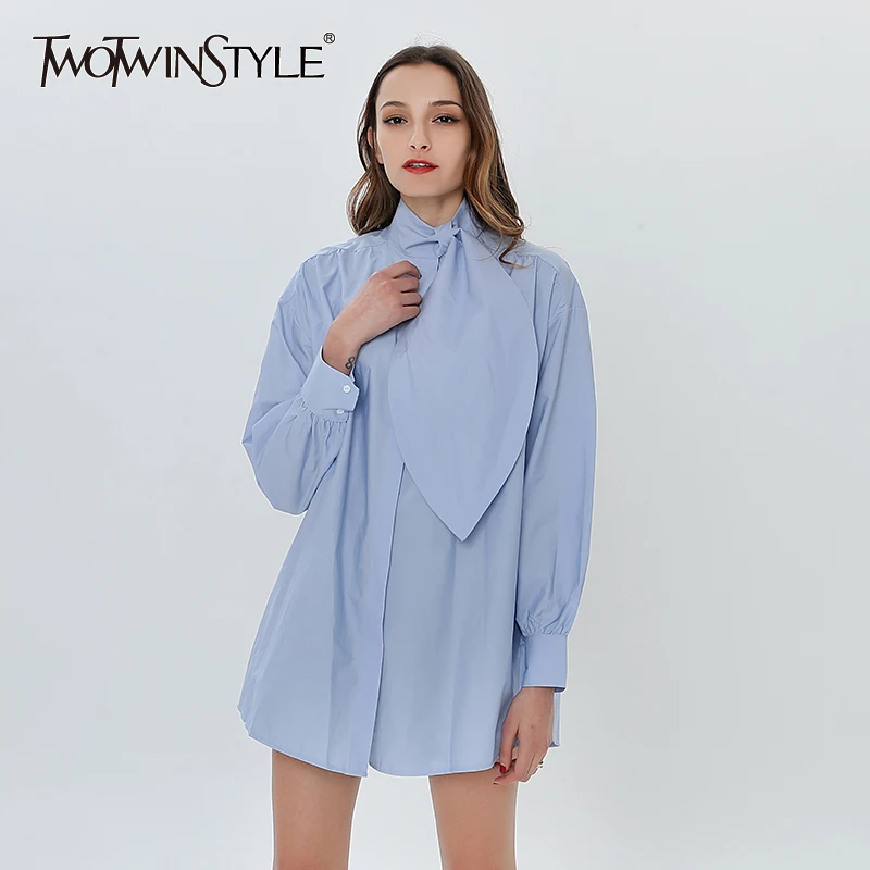 Женская водолазка TWOTWINSTYLE белая Повседневная рубашка с длинным рукавом и бантом