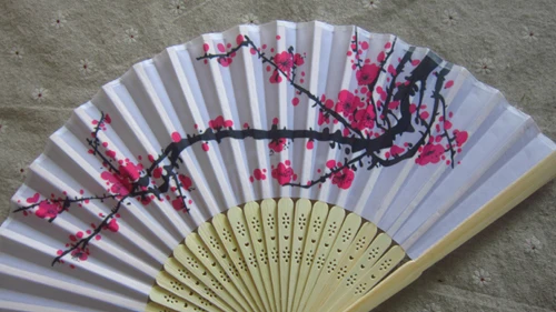 Plum blossom Folding Hand Fan Chinese Fan Painting Women Silk Fans for Wedding Favors Small Hand Held 10pcs/lot
