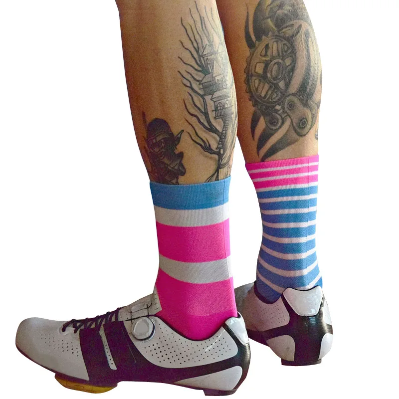 

DH SPORTS Quick Drying Men Women Socks Rainbow Color Stripe Outdoor Sports Hiking Camping Cycling Half Running Socks 2 Pairs