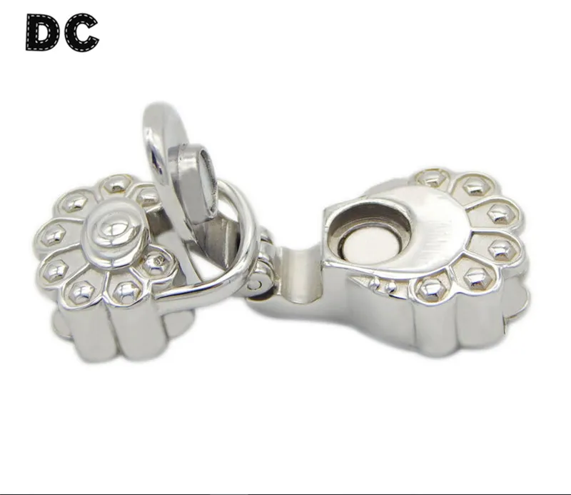 locket clasp