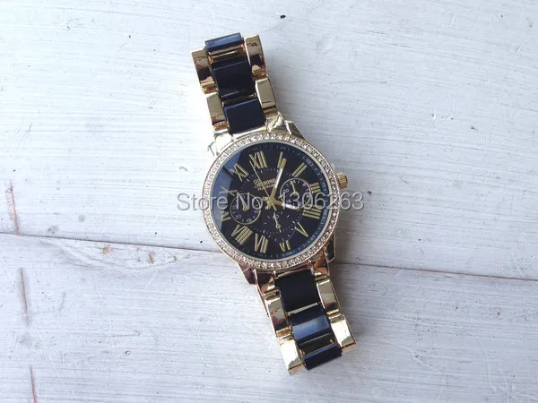 2016-Fashion-Women-Steel-Geneva-Watch-Beaute-Crystal-Bezel-Watch-Roman-Numerals-Dress-Watch-Rhinestone-Relojes (3)