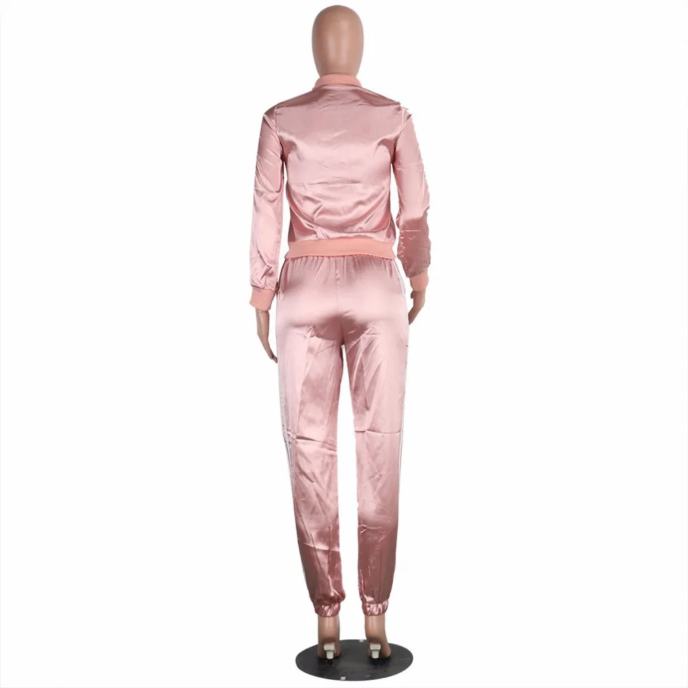 3744239676_1139003000