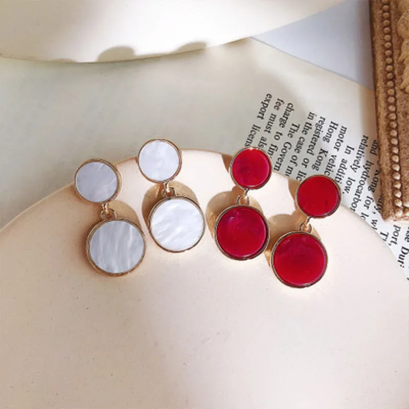 

Korea Simple Vintage Red Beige Shell Acrylic Round Drop Earrings For Women Fashion Jewelry Geometric Dangle Earings Wholesale