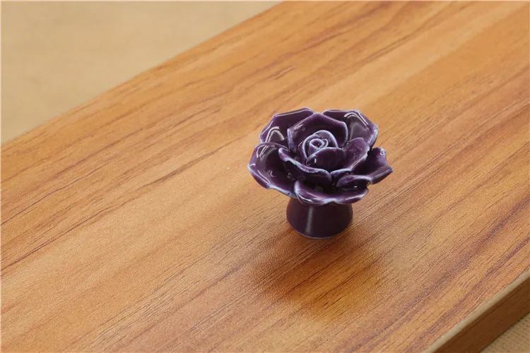 2062299840_403940942