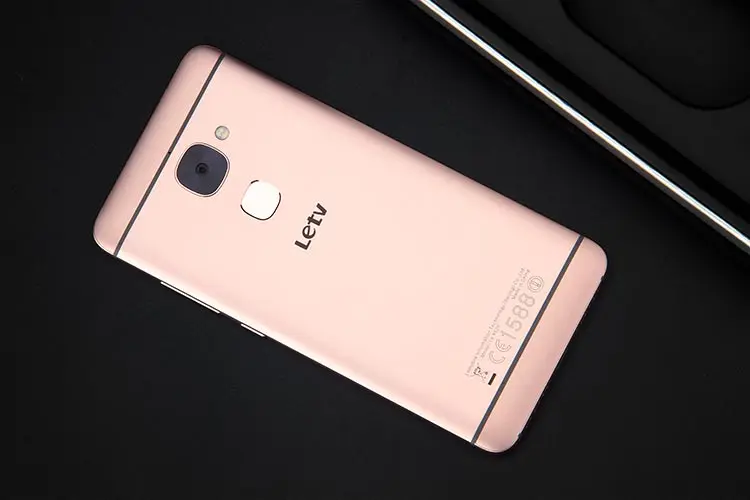 LeEco LeTV Le 2 X526 3GB RAM 64GB ROM Qualcomm Snapdragon 652 1.8GHz Octa Core 5.5 Inch Incell FHD Screen Android 6.0 4G LTE Smartphone