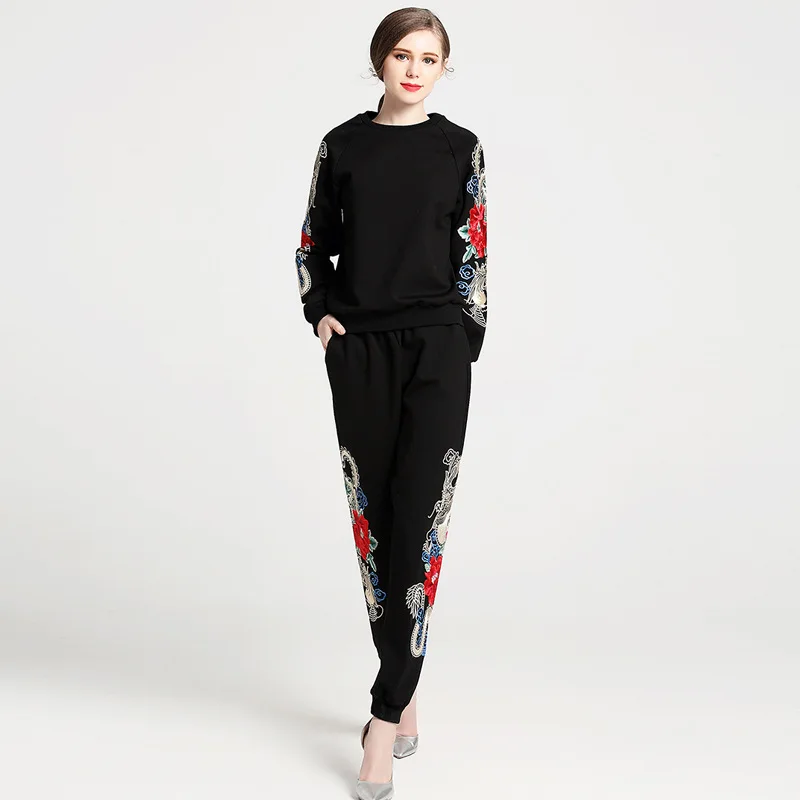 

PADEGAO Fashion Leisure Casual Suits Women Spring New Tready Industries Embroidery Black Hooded Sweater+Straight Loose Pants Set