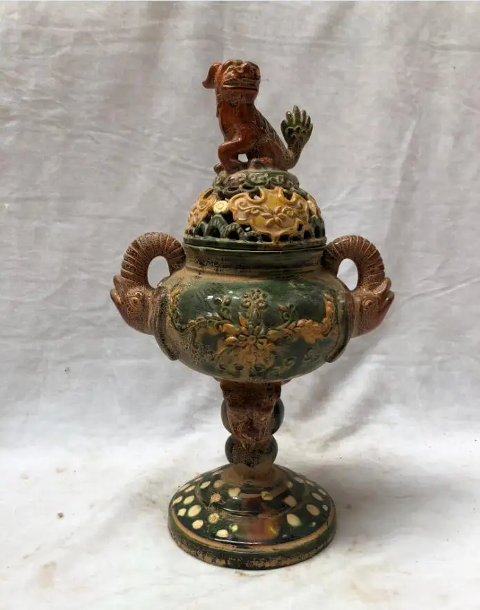 

Art Collection Chinese antique Ceramic Big lion Incense Burner pot tri-coloured glazed pottery of the Tang Dynasty Censer