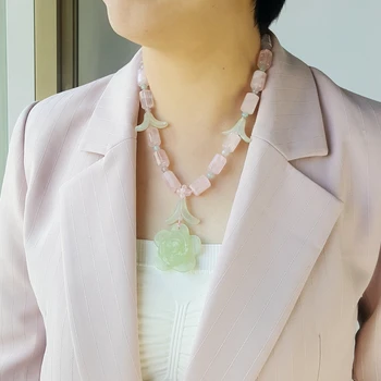 

Lii Ji Natural Jade Rose Flower Shape Pendant Pink Rose Quartz Necklace with Jade Toggle Clasp 51cm