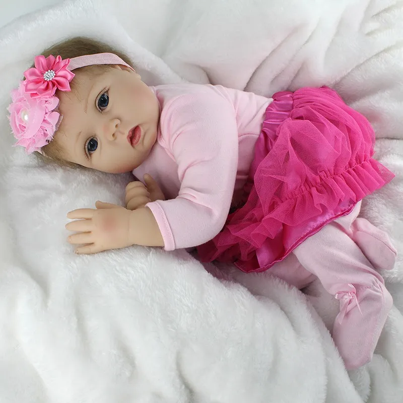 Кукла силикона Reborn Baby Куклы ручной работы Люси 22 дюймов новая мода 55 см Реалистичная кукла девушка, детские игрушки Bebe Brinquedos играть в