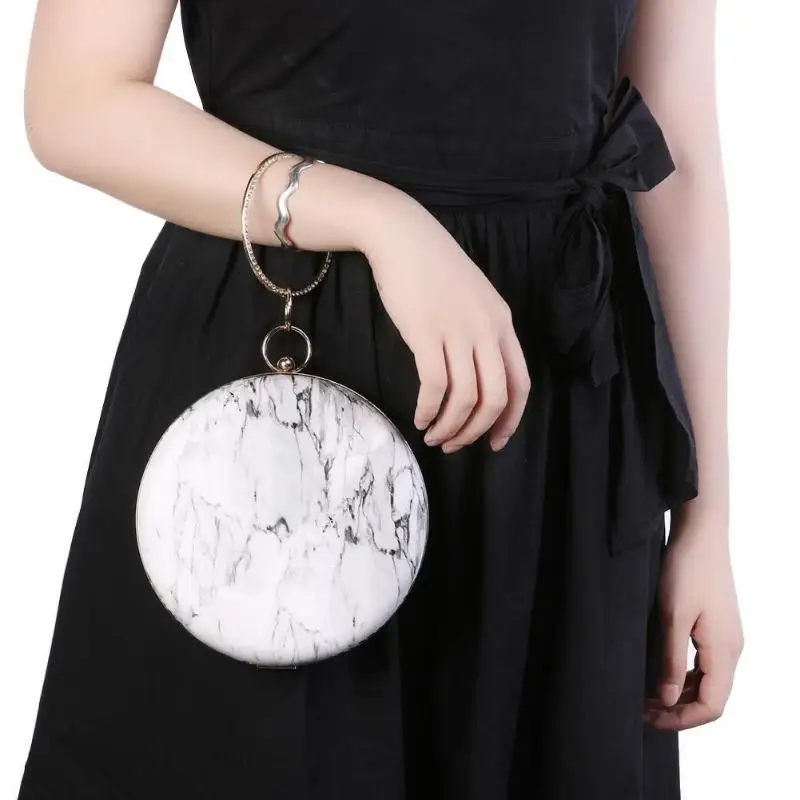 جديد 2019 أزياء المرأة حقيبة ساعي سيدة سلسلة جولة مساء حقيبة كتف هوب المحمولة Crossbody الرخام مخلب يد Z70