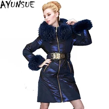 AYUNSUE зима роскошный мех енота Куртка с воротником длинный тонкий ремень в полоску женские куртка-пуховик плюс Размеры 2XL LX1029