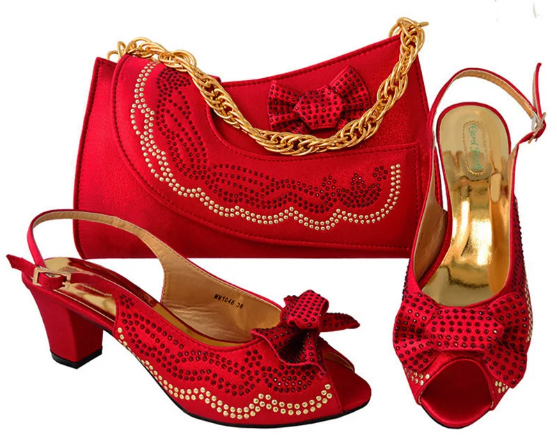 

Italian Design Shoes and Bag Sets Women Shoes and Bag Set Med Heel African Matching Shoes and Bag Set Decorated MM1046