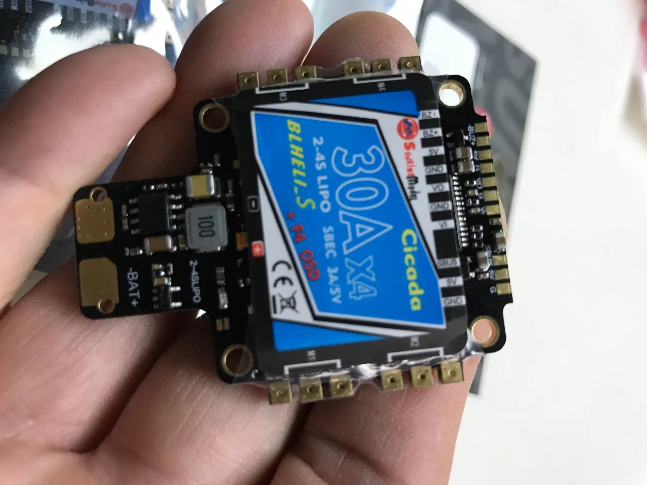 Контроллер полета HOBBYMATE Cicada AIO F4 W/30x4 BLHeli_S DSHOT ESC OSD PDB w/BEC Датчик тока для FPV гоночного