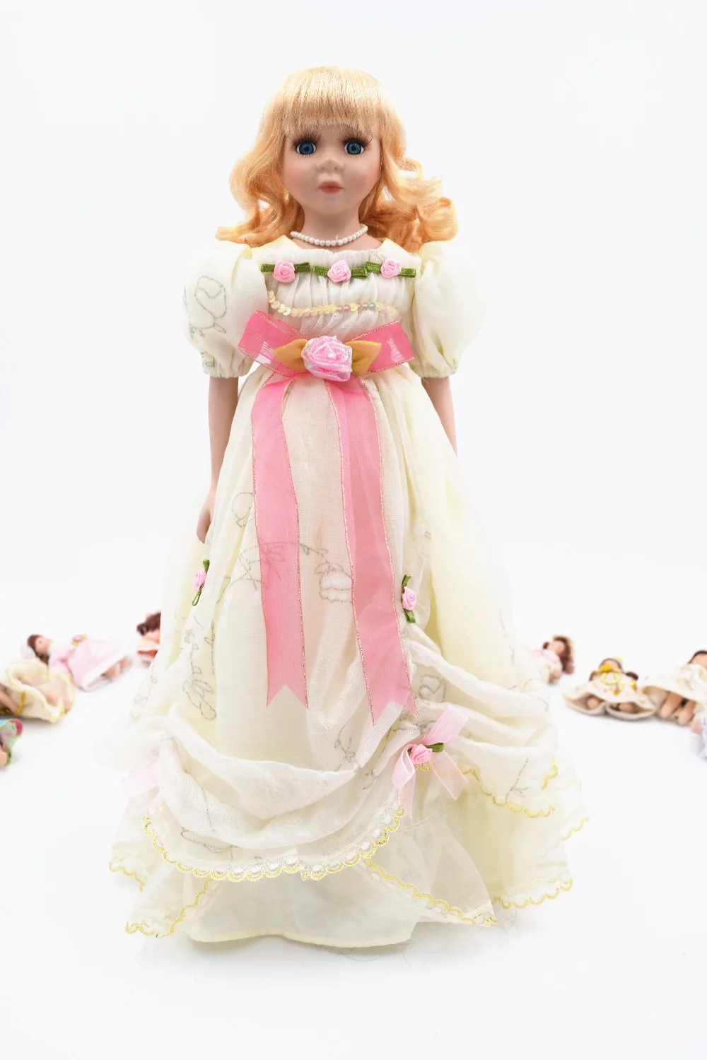 40cm Faction Porcelain Dolls Christmas Gift Lifelike Style Collection