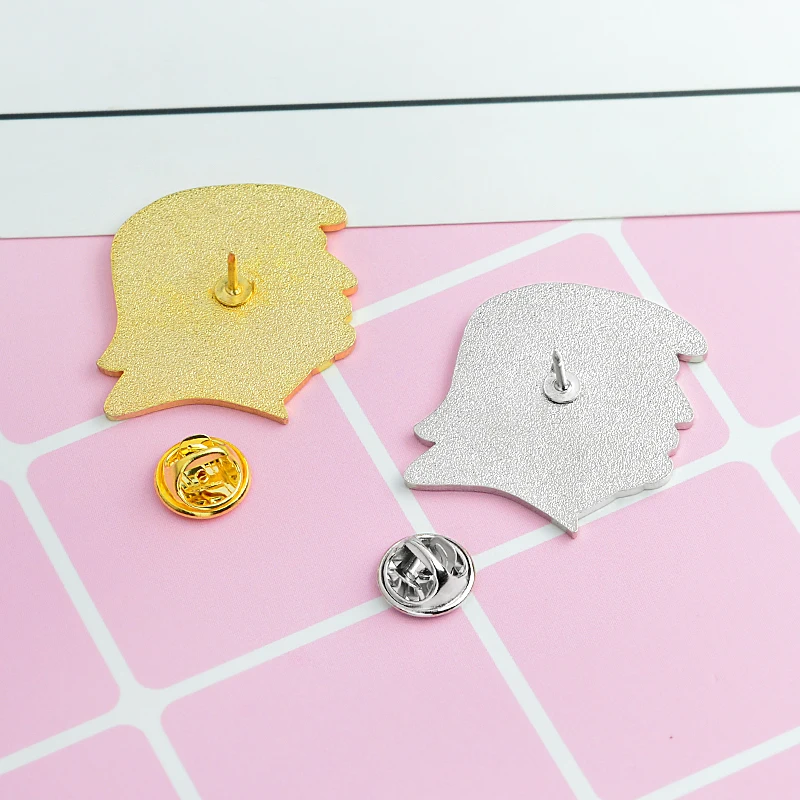 2pcs-set-Trump-shithead-Brooch-Pins-set-Gold-Silver-Head-Feces-Enamel-Pin-Buckle-Badge-Jackets(3)
