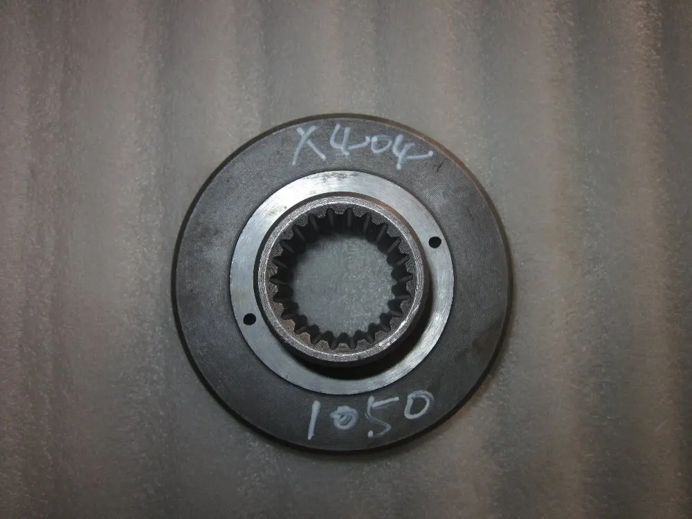 

YTO 404 the set of side gears left and right , part number: E300.38.143 E300.38.144