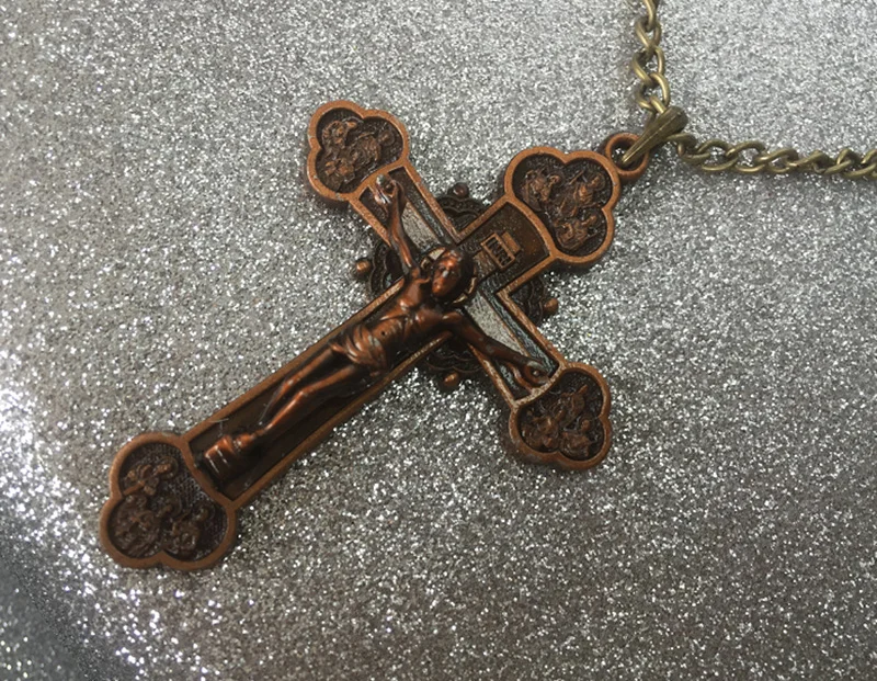 

75*51*3MM Cathedral Lord Christian Necklace Jesus Virgin Mary Cross Religious Ornaments Clothing Accessories Jesus Religion
