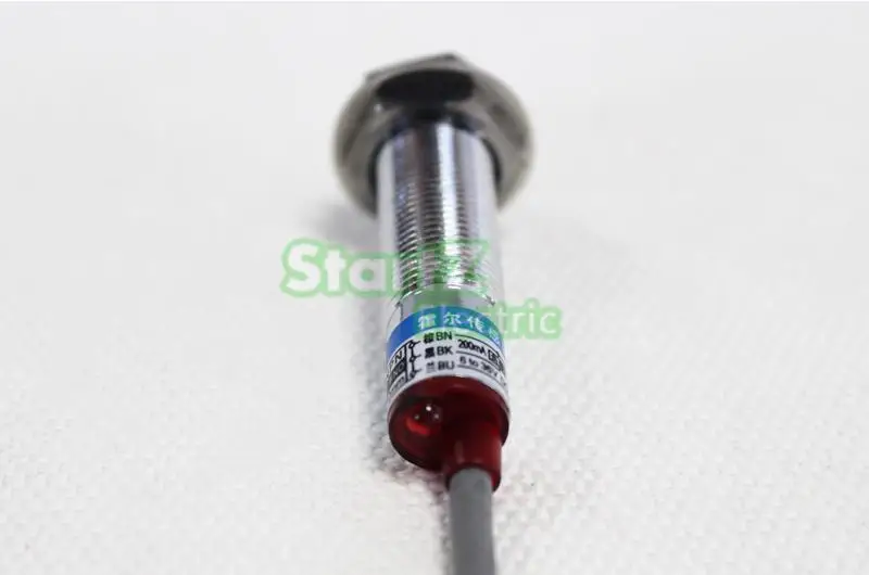 

Hall sensor NJK-5002C M12 NPN normally open with a magnet