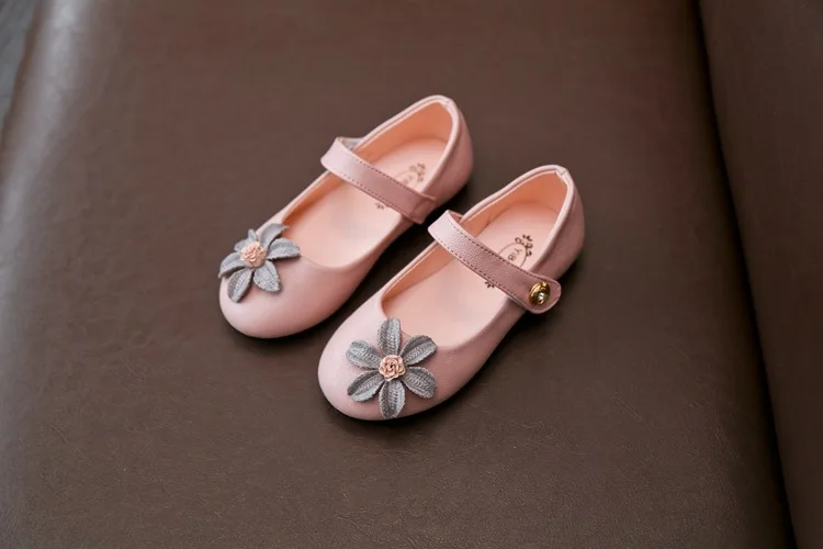 Детская обувь в Корейском стиле с маленькими цветами для девочек; гибкая модная детская школьная обувь для мальчиков; размеры 27-31