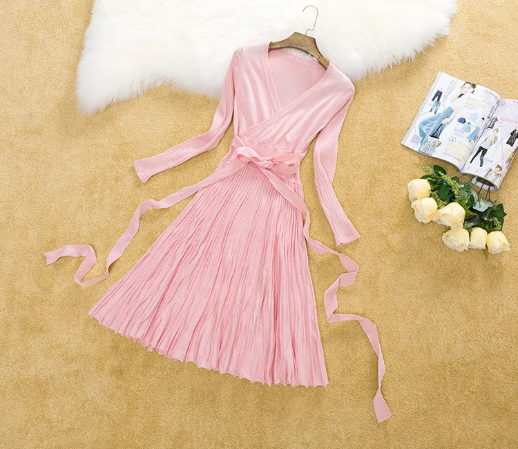 Европейский дизайн элегантное осеннее платье с v-образным вырезом женское Повседневное трикотажное платье с длинным рукавом Брендовое модное Плиссированное женское платье C-140 - Цвет: Розовый