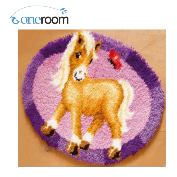 ZD115 gold horse Hook Rug Kit DIY Unfinished Crocheting Yarn Mat Latch