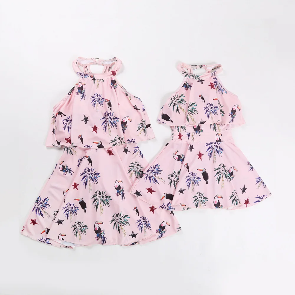 

Bikini 2019 Parent-child Ruffle Two Piece Suit Swimwear With Pants Female Girls Flower Print Beachwear Pool Swimsuit S91011X