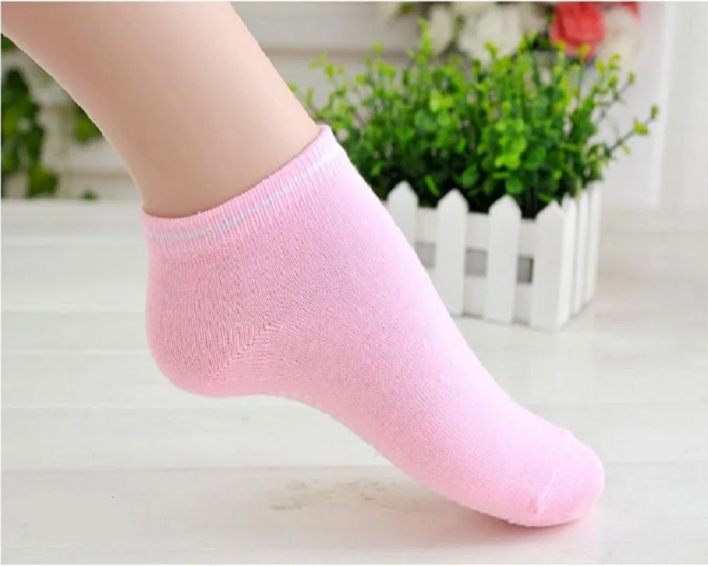 

Vutru women sports socks yoga socks dispensing anti-slip cotton thick sweat absorption environmental protection