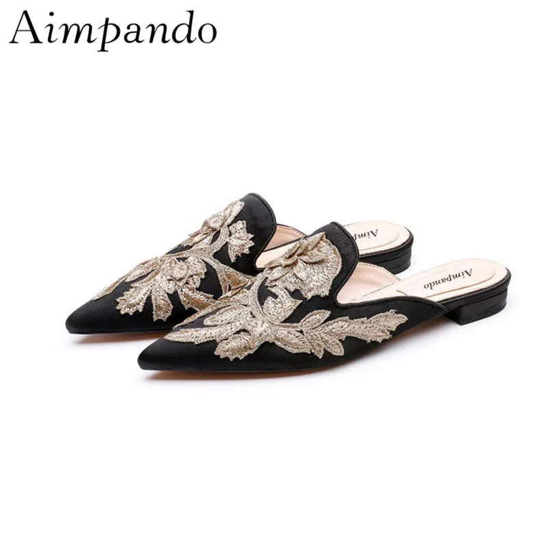 

Point Toes Slippers Women Summer Fashion Outwear Cover Toes Flat Temperamental Embroidery Floral Mules