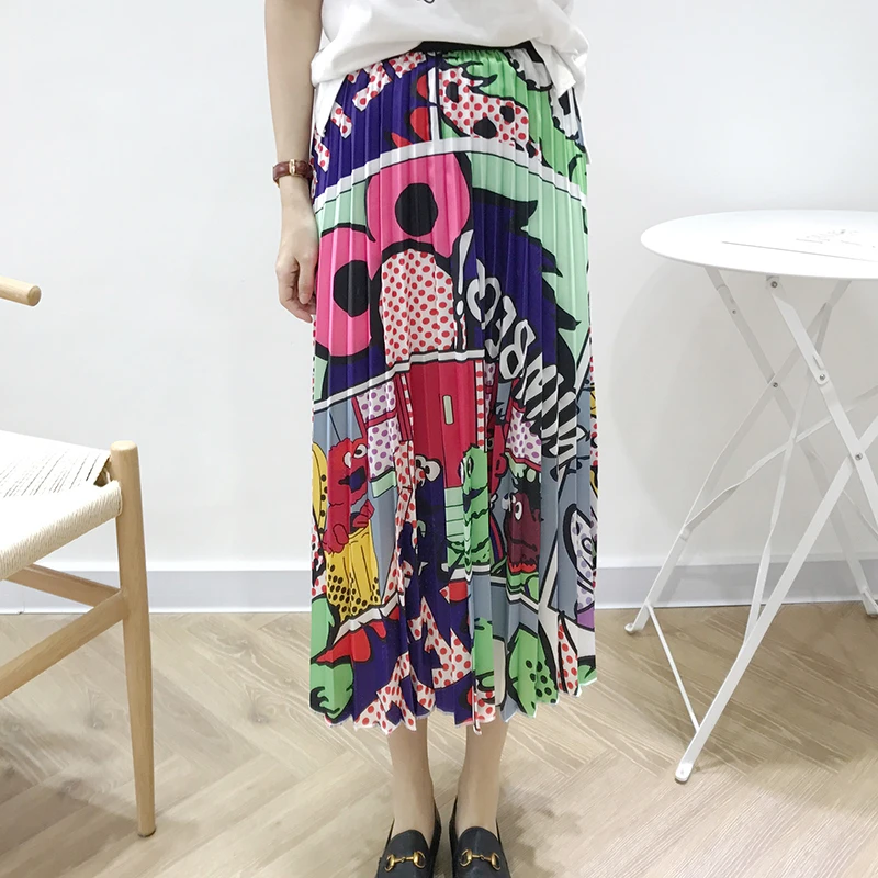 

2019 women's new retro cartoon print elastic waist long pleated skirt
