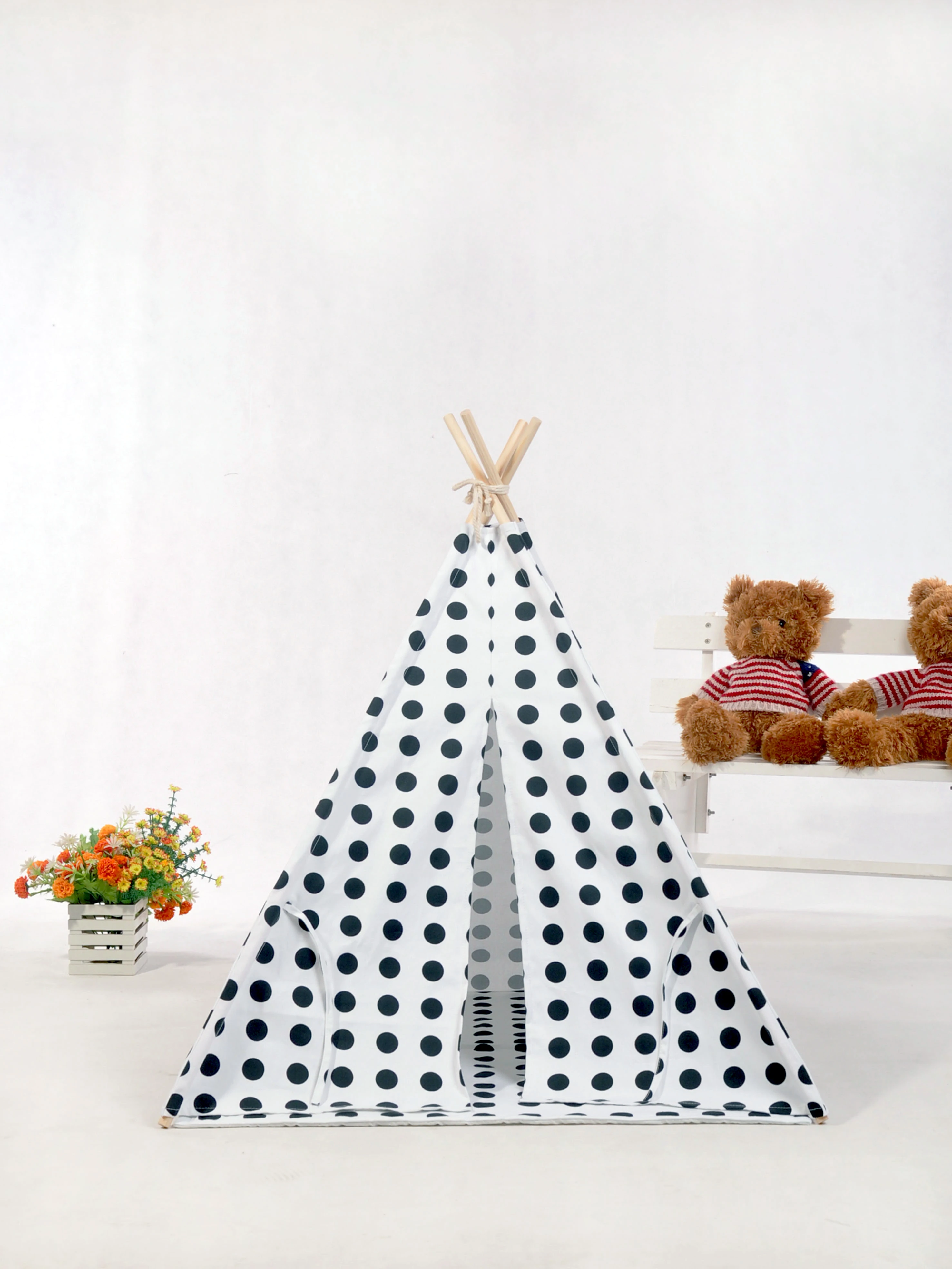 

Canvas Dog Teepee with Mat 29" Base