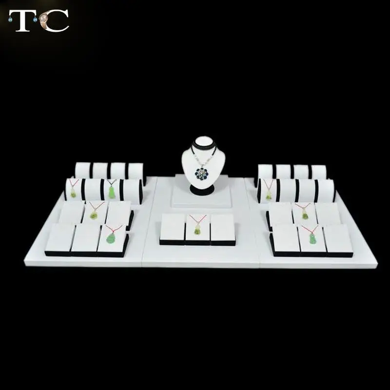 Wholesale Jewelry Display White PU Leather Necklace Pendant Stand