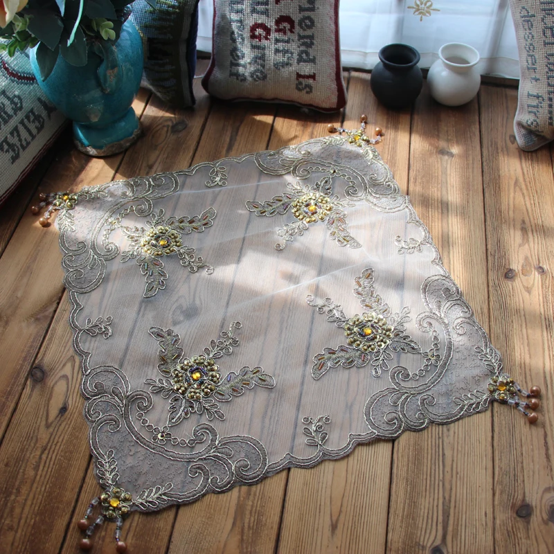 

Luxury Glitter Sequins Beads Tablecloth European Square Coffee Table Cloth Embroidered Table Over For Wedding Party Decoration