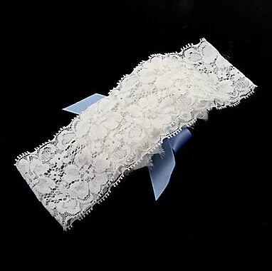 1pcs Sexy Lace Wedding leg Garter Toss Garter Ivory Stretch Lace with Blue Bow White Flowers Wedding Garters Bridal