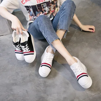 

2018 winter new fashion simple color matching thick soles increased shoes women comfortable leather flat shoes.