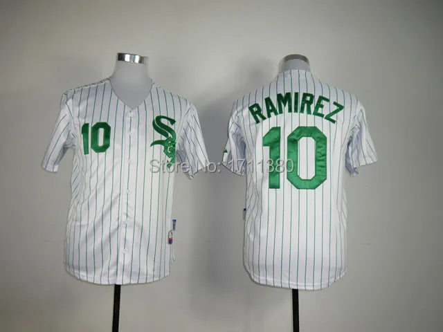 10 Alexei Ramirez white 2.jpg