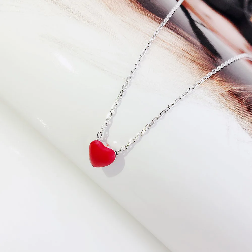 

2019 New Simple Personality Lucky Red Cat Clavicle Chain for Women Gold and Silver Red Gem Cat Pendant Necklace Jewelry