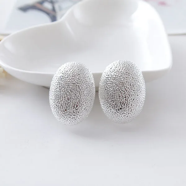 New Fashion contracted classic oval pattern ear clip golden holiday gift earrings jewelry silver girl
