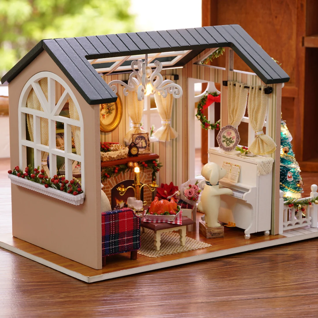 

Interesting Dollhouse Holiday Days 3D Assembly DIY Household Creative House Kit with Dust Cover Children Christmas Toys For Kids