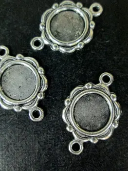 

10mm round connectors pendant charms, silver plated scalloped edge, B213theof