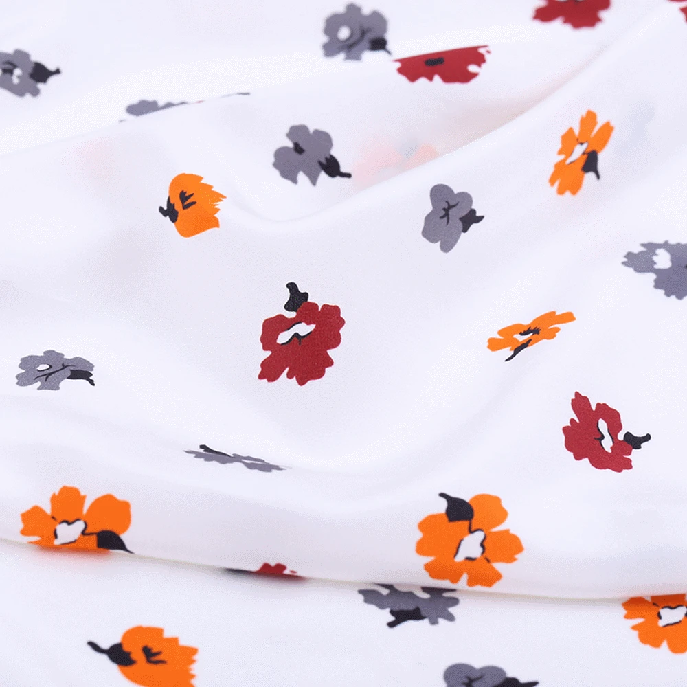 

Small Flowers Digital Printing Silk Crepe De Chine Dress Fabric