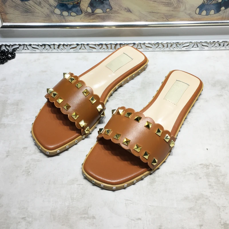 

Summer Woman Studded Leather Slippers Casual Open Toe Flats Designer Woman Rivets Slides Female Outisde Slippers Plus size Tide